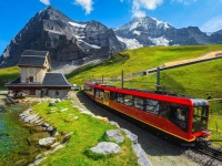 TRAINS-SUISSES.jpg